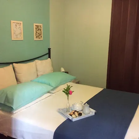 Apartment Sweet &
