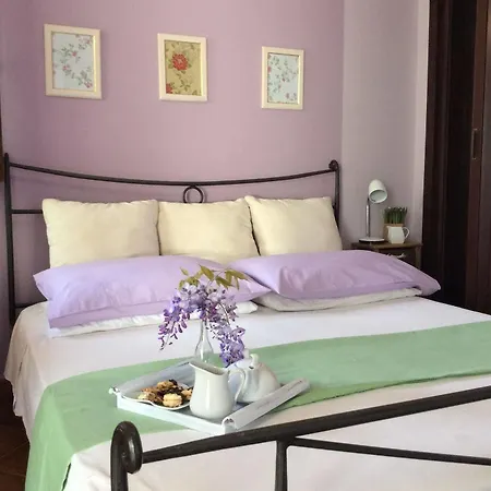 Apartment Sweet &